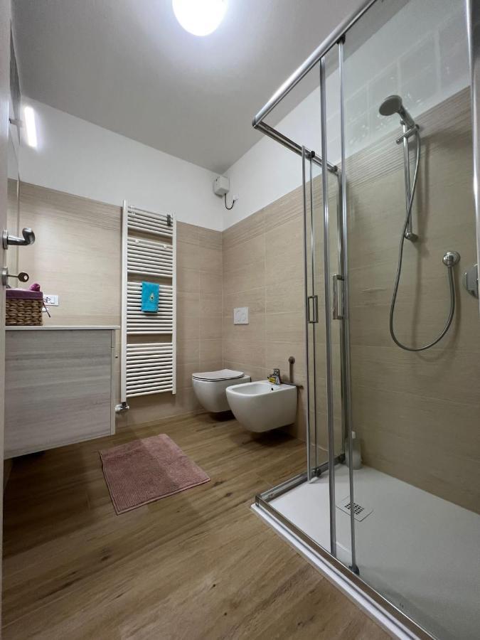 Appartamento Con Due Camere Da Letto E Free Park Verona Luaran gambar