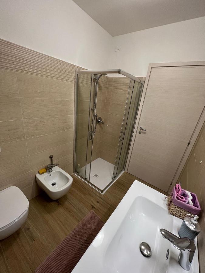 Appartamento Con Due Camere Da Letto E Free Park Verona Luaran gambar